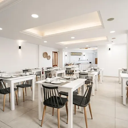 Szálloda Petradi Lounge 4*